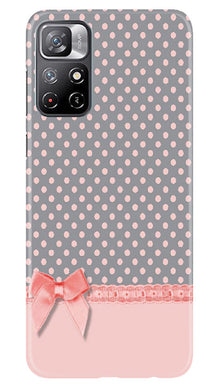 Gift Wrap2 Mobile Back Case for Redmi Note 11 (Design - 33)