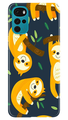 Racoon Pattern Mobile Back Case for Moto G22 (Design - 2)