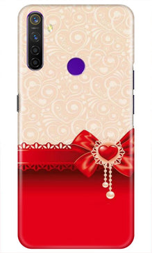 Gift Wrap3 Mobile Back Case for Realme 5i (Design - 36)