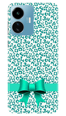 Gift Wrap6 Mobile Back Case for iQOO Z6 Lite 5G (Design - 41)