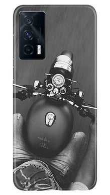 Royal Enfield Mobile Back Case for Vivo iQOO 7 (Design - 382)